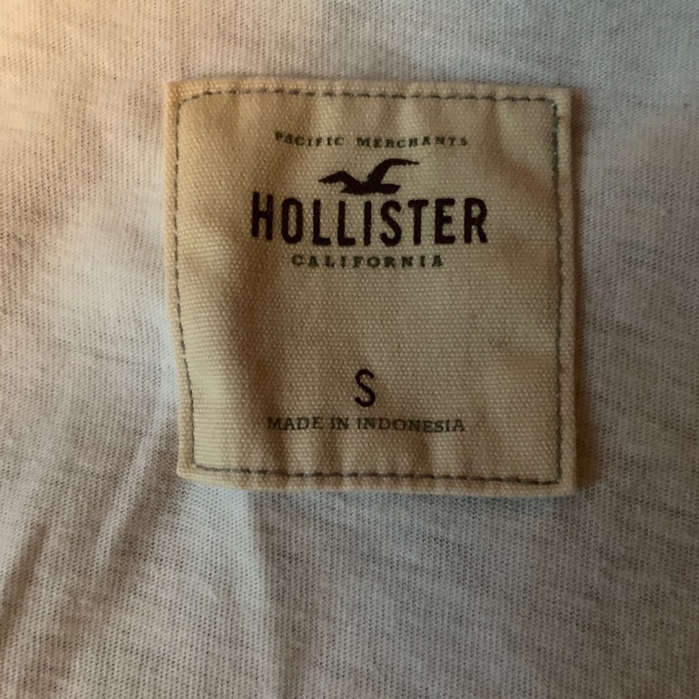 Lace Accented Hollister Tank Top - Picture 4 of 4